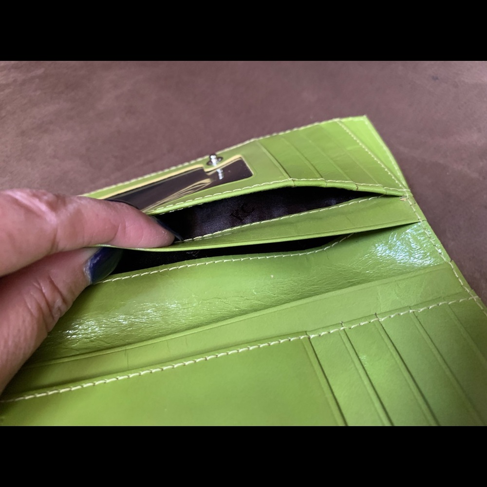 Kenneth Cole Wallet - Picture 3 of 7